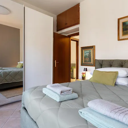 Apartment Via T Da Vico 11 House *