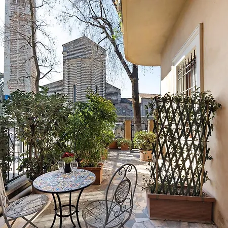 Via T Da Vico 11 House * Verona