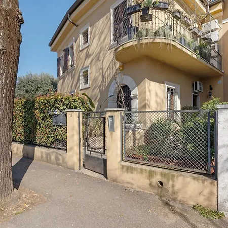 Via T Da Vico 11 House Apartament *